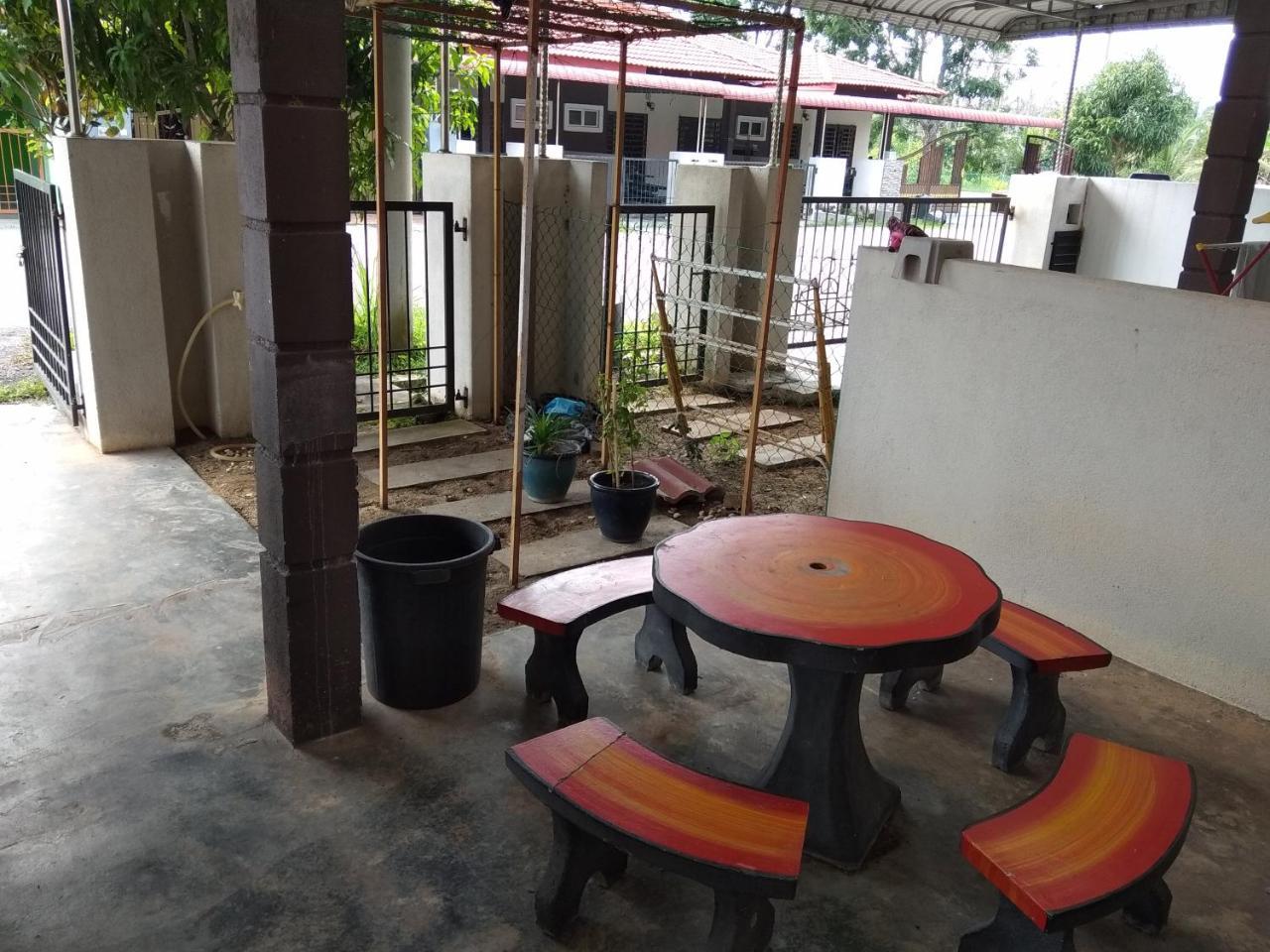 Homestay Amsyarah Seri Iskandar Dış mekan fotoğraf